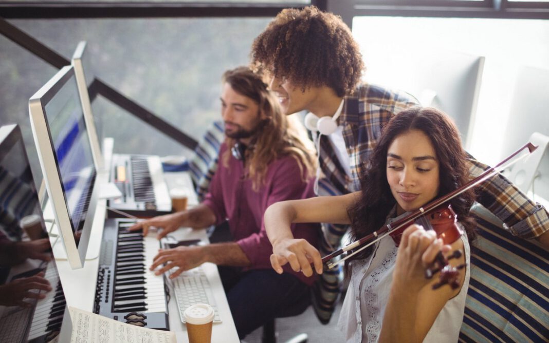 Ferienprojekt in Groß-Gerau: Jugendliche produzieren eigene Songs im Soundlab